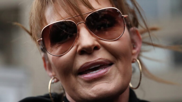 Sarah Palin’s Changing Appearance Has Twitter In A Tizzy