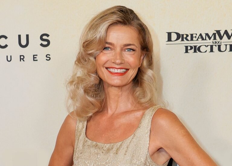 Paulina Porizkova in Bathing Suit Shares “Food for Thought” — Celebwell