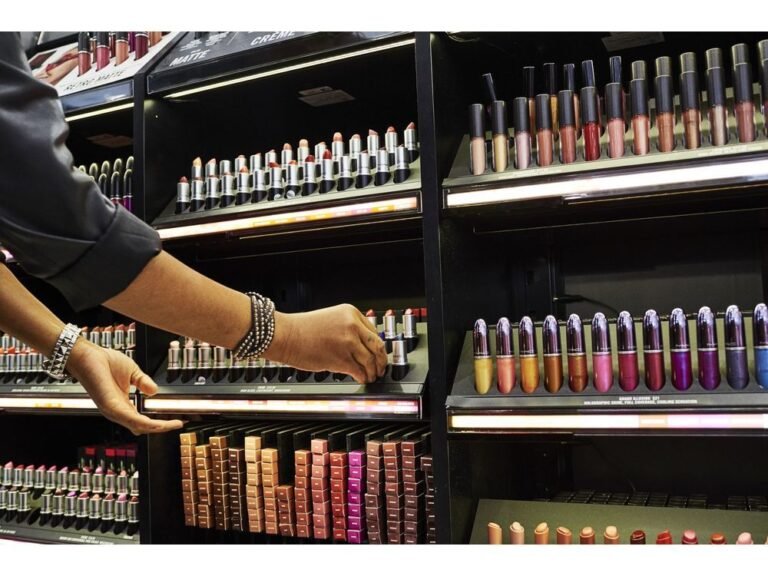 ‘Lipstick Effect’ Starts Fading for Consumer Beauty Groups