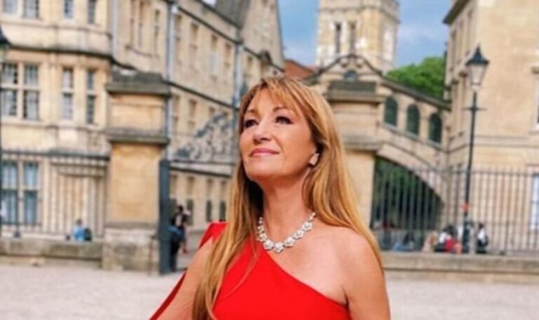 Hollywood’s Jane Seymour, 71, ditches signature red locks as she embraces grey hair | Celebrity News | Showbiz & TV