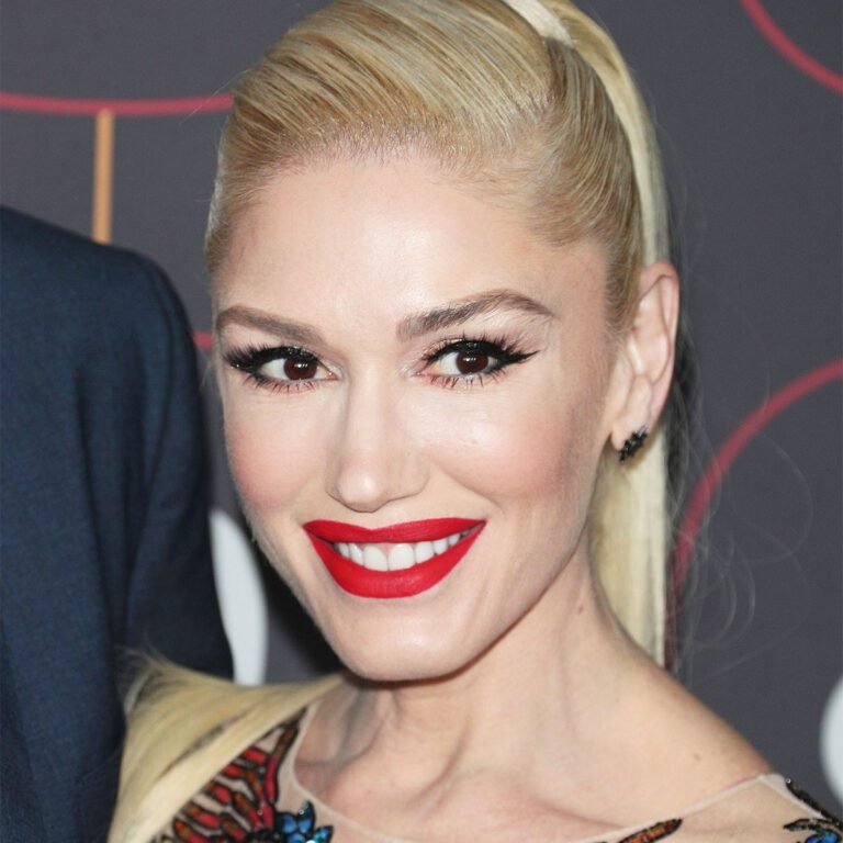 Gwen Stefani’s Fans Think She Had A ‘Botox Lip Flip’ After Her Latest Instagram Post: ‘Don’t Recognize This New Face’