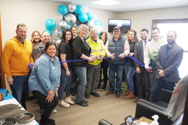 Rochelle News-Leader | Ribbon cutting held for Essential Infusions Plus